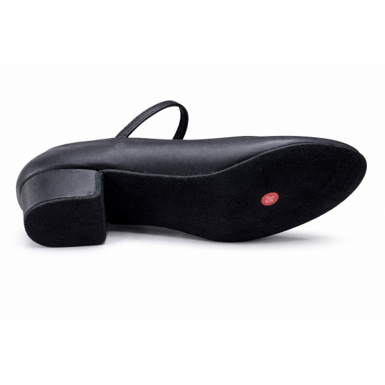 შავი ფეხსაცმელი